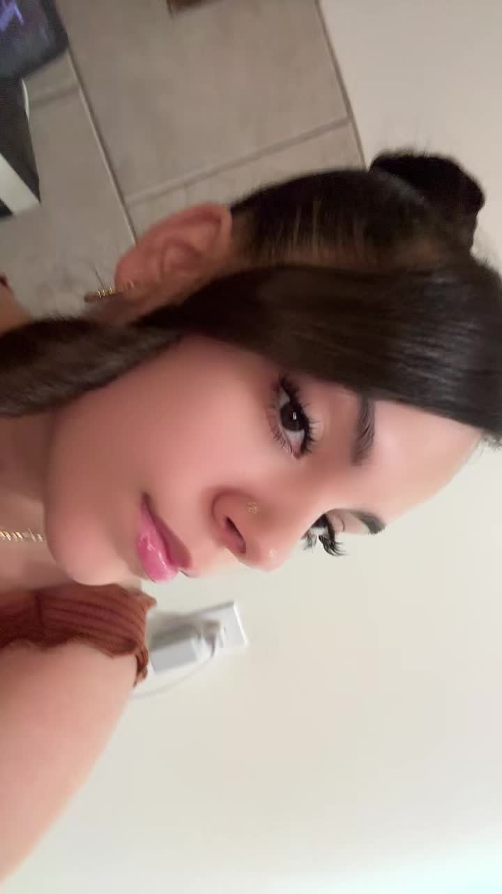 @J. ᥫ᭡