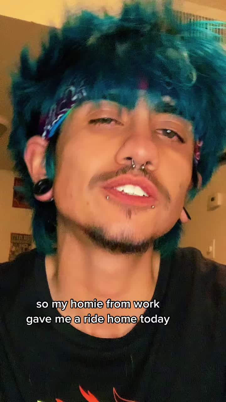 @Gomez