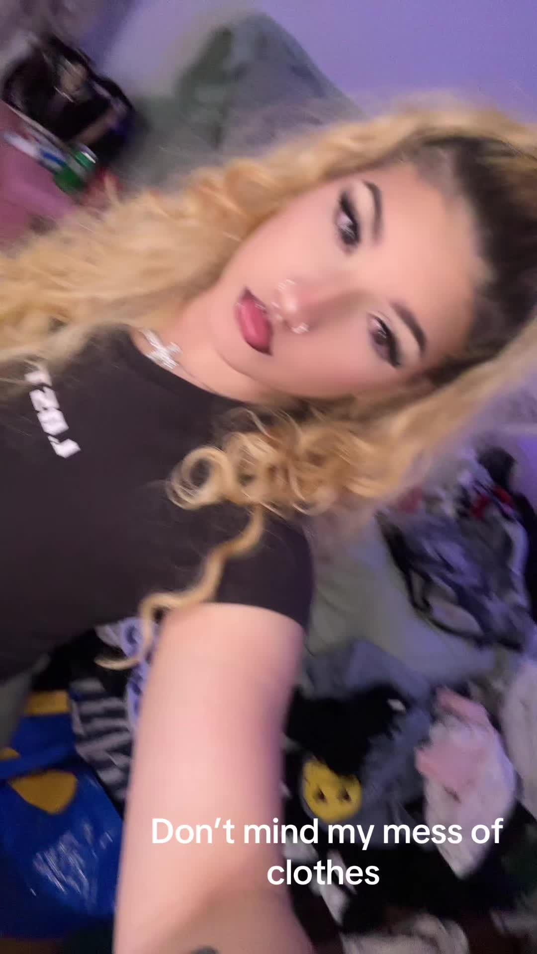 @ella🦋