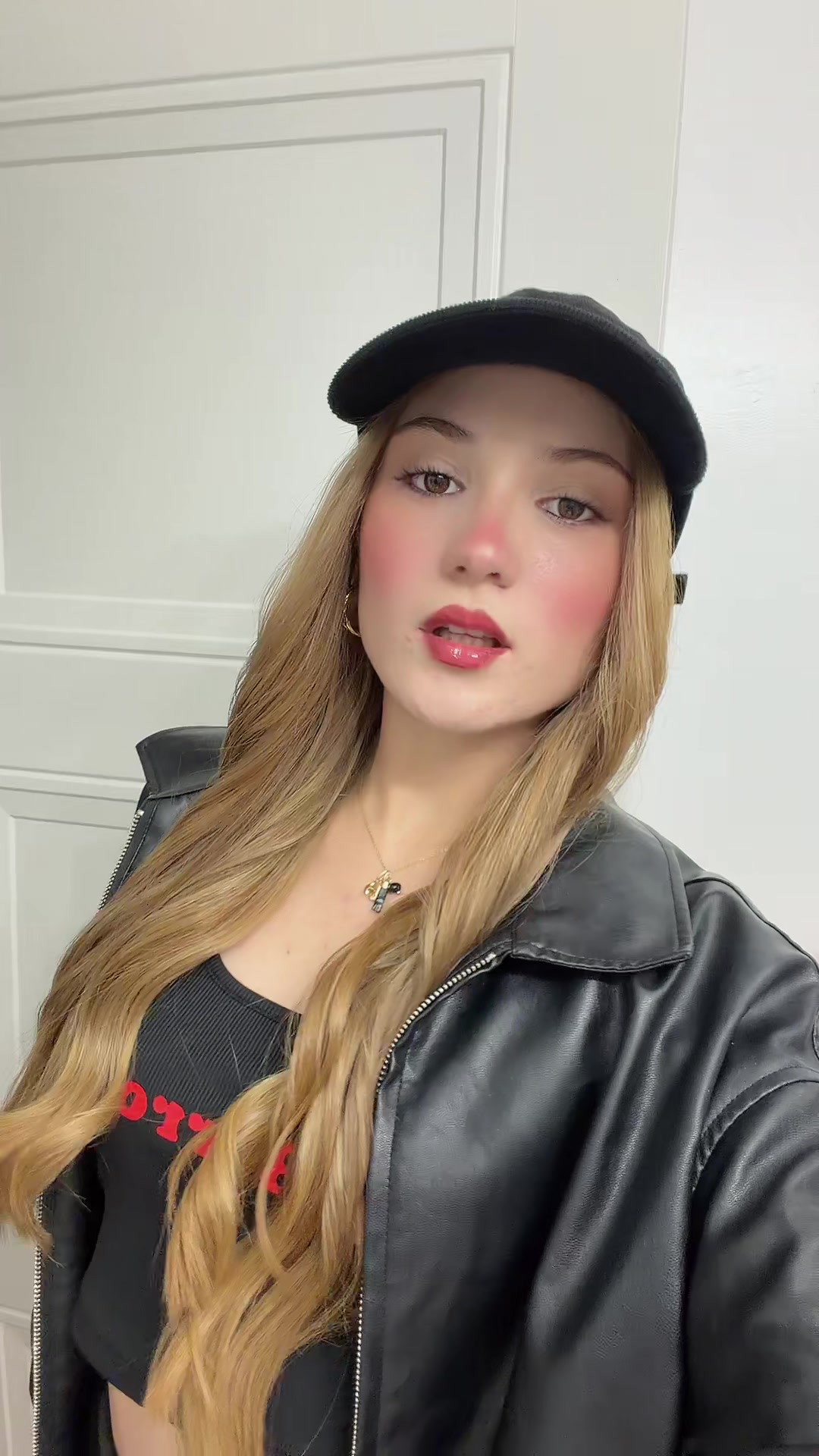 @Baby Gómez