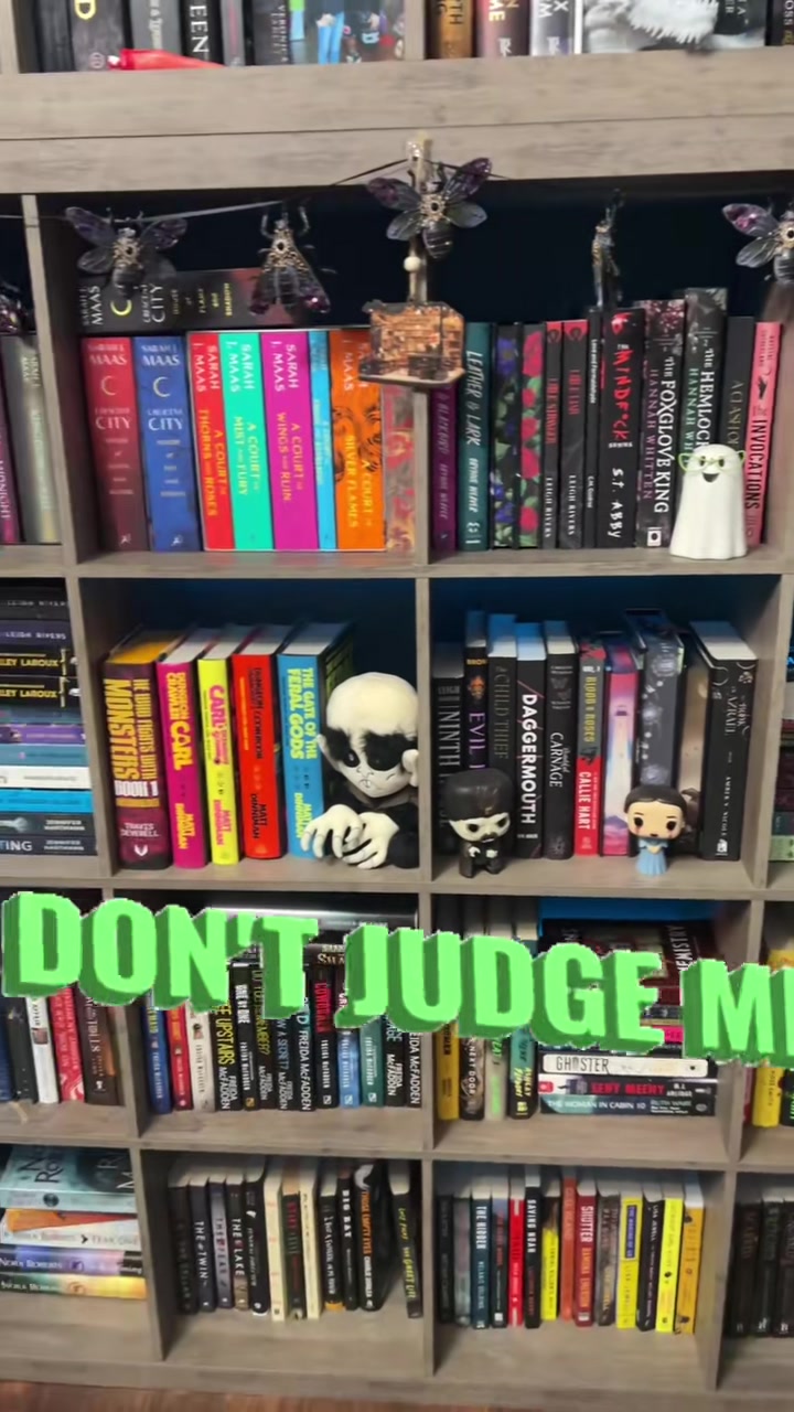 @Lillith the Librarian ๐๐