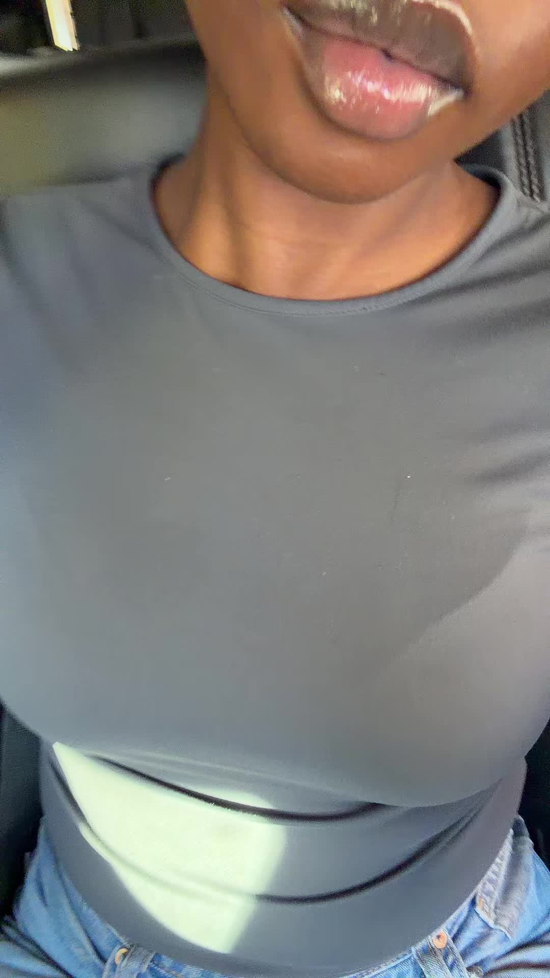@SUE🇹🇬