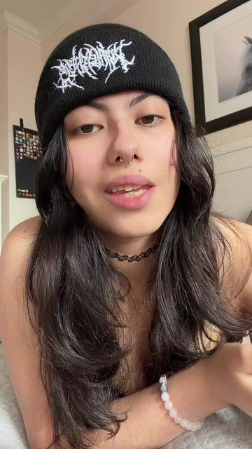 @Julia𖣂