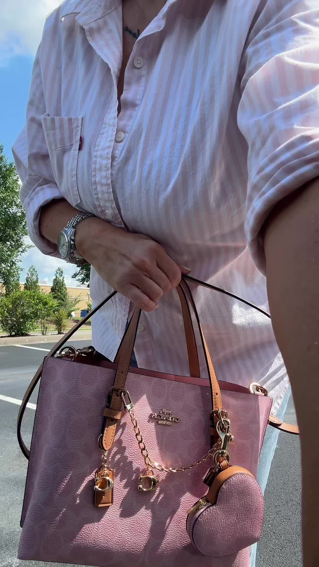 @simplyb3lla 🤍