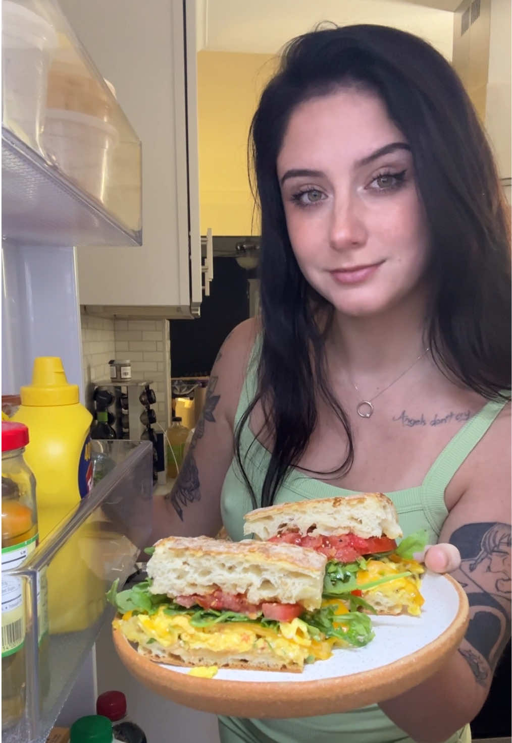 @sandwichcutiecat