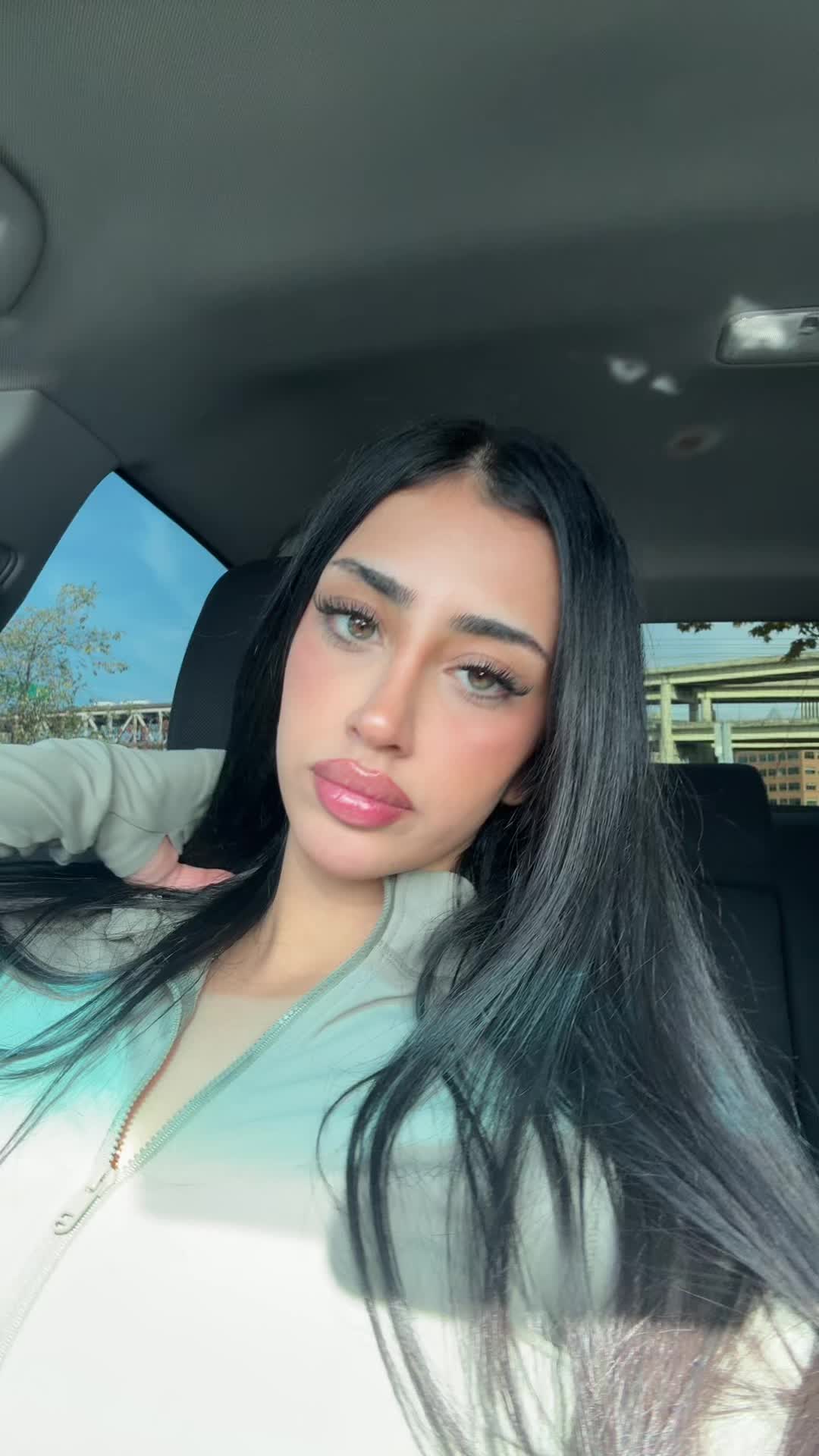 @zuri