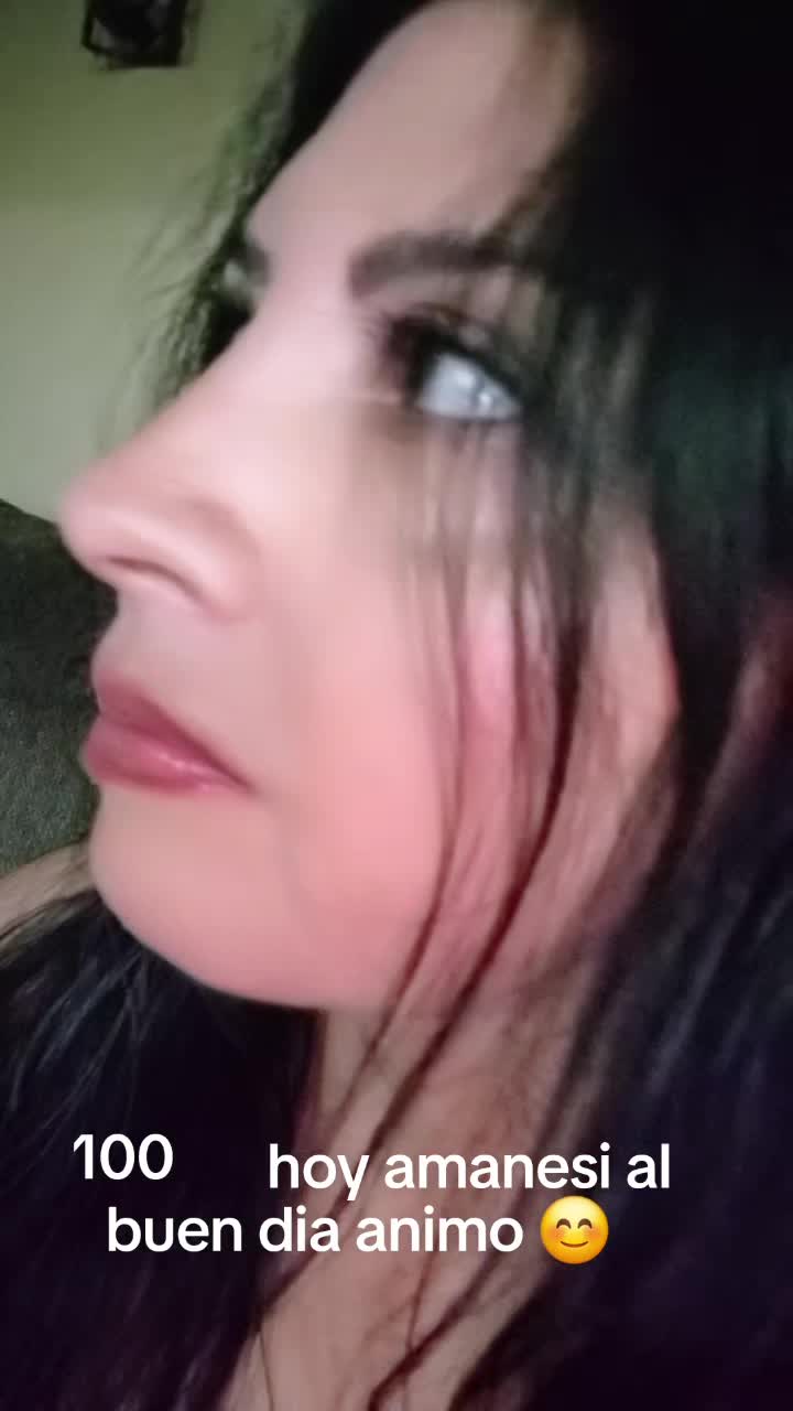 @María Elena