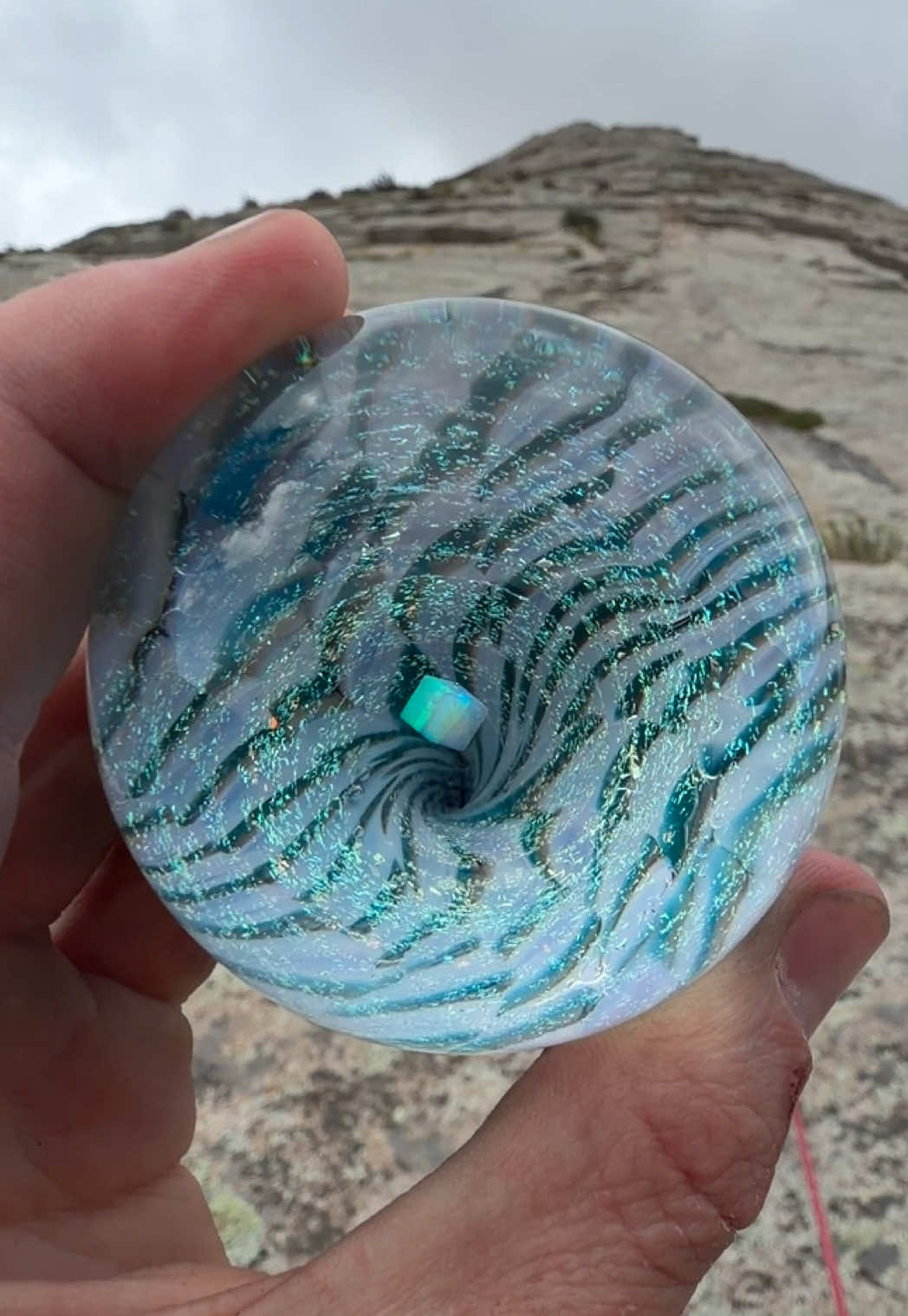 @Avenue_Glass