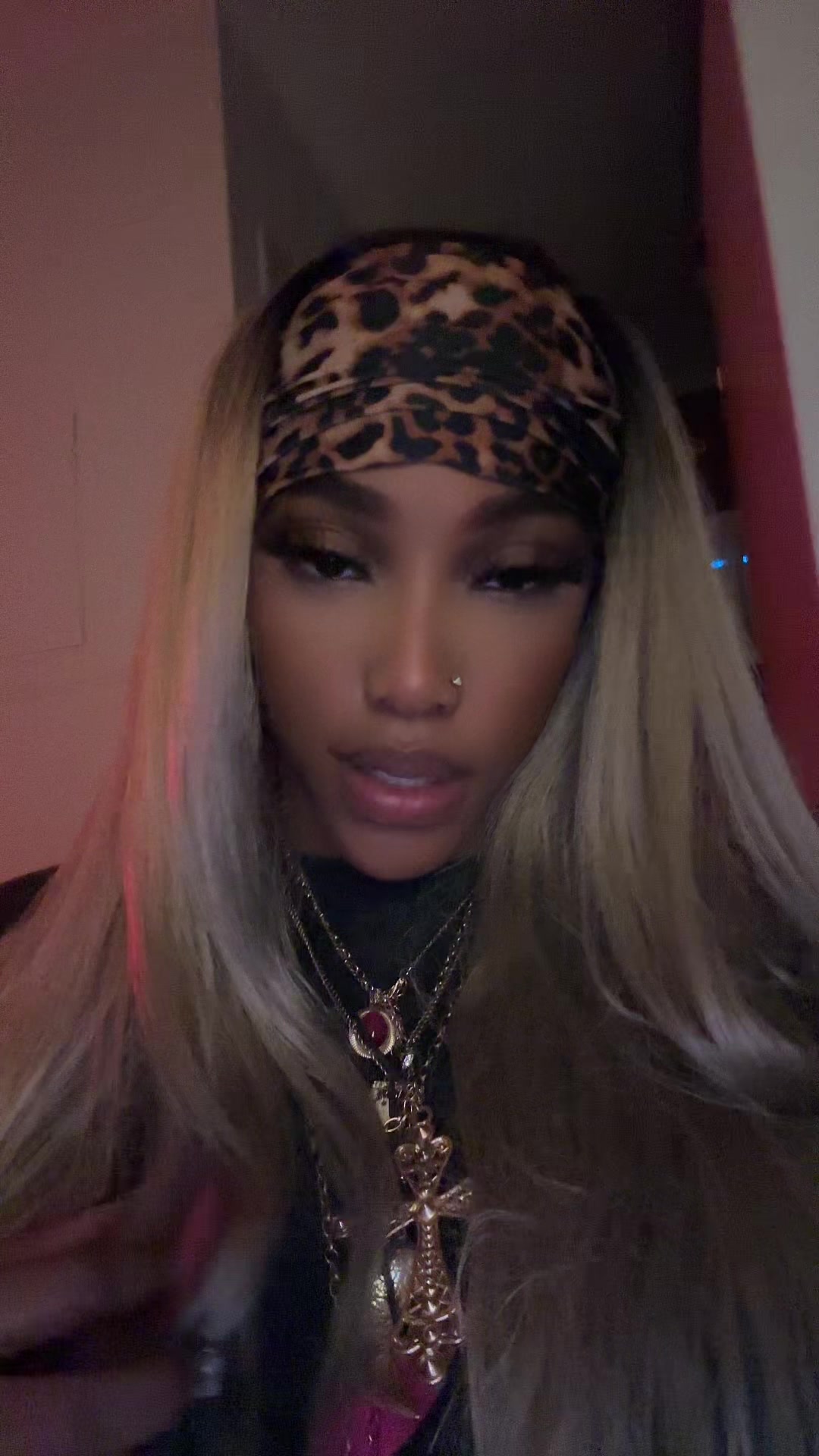 @emoHoodbarbie🤘🏾🖤💋