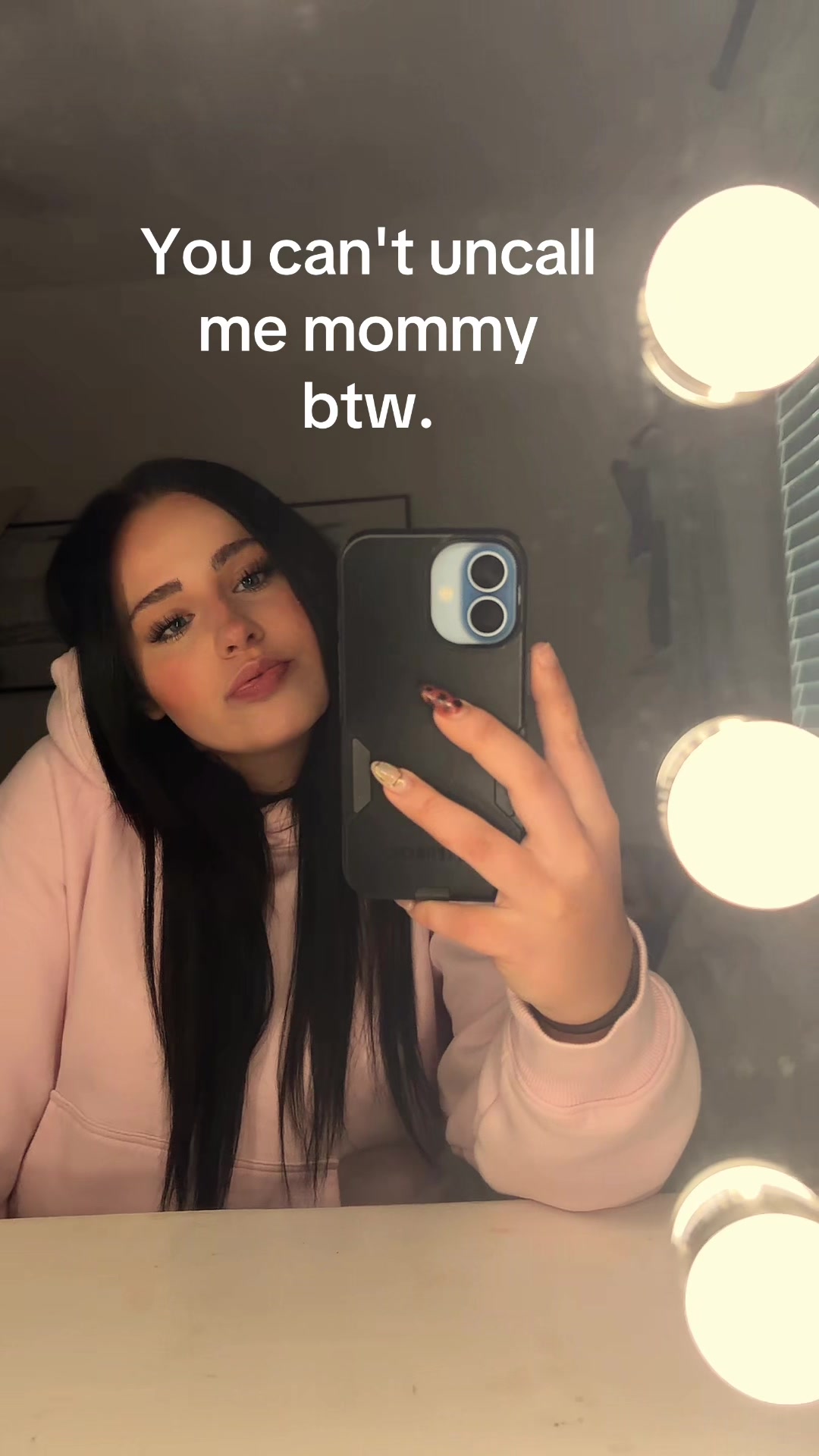 @𝐡 𝐚 𝐧 𝐧 𝐚 𝐡