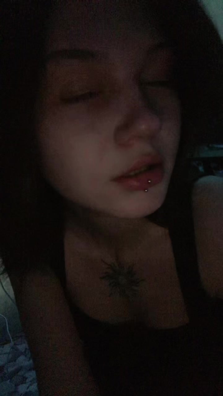 @awwwelie