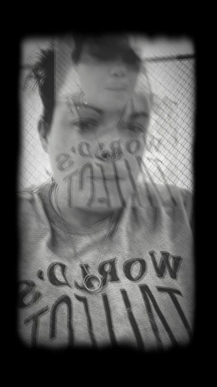 @👑QuEeN.SpIcY.ShErIfF🪝