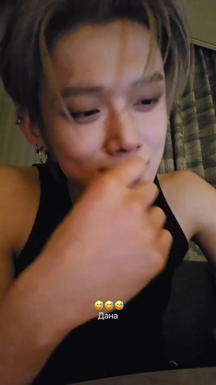 @Girl Kisser