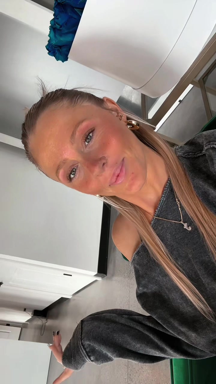 @Mikayla