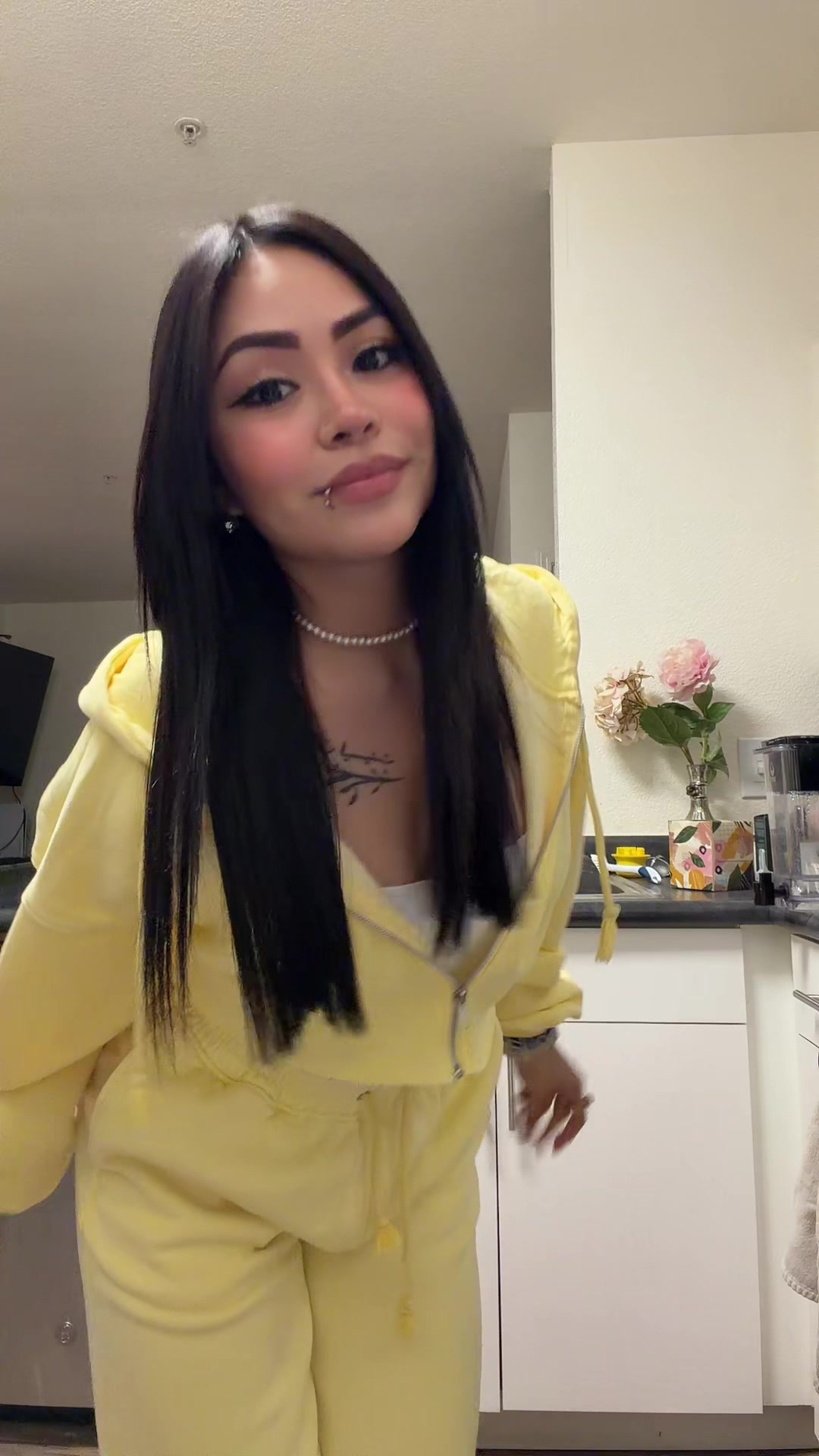 @MiaaaaaaLu