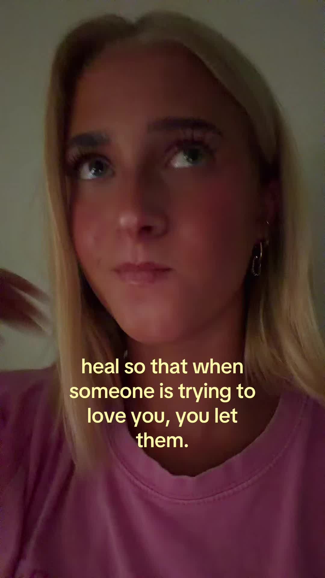 @theelliebarker