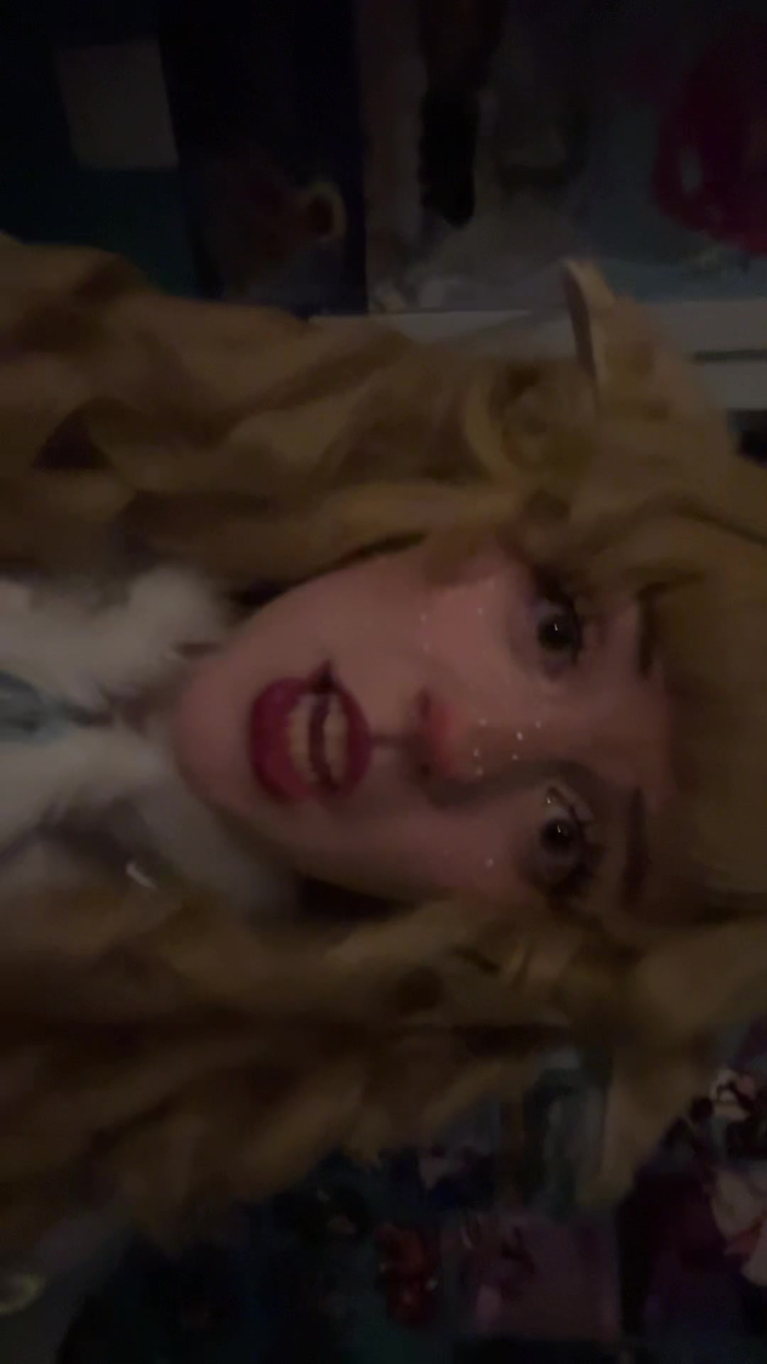 @Luka is cosplaying