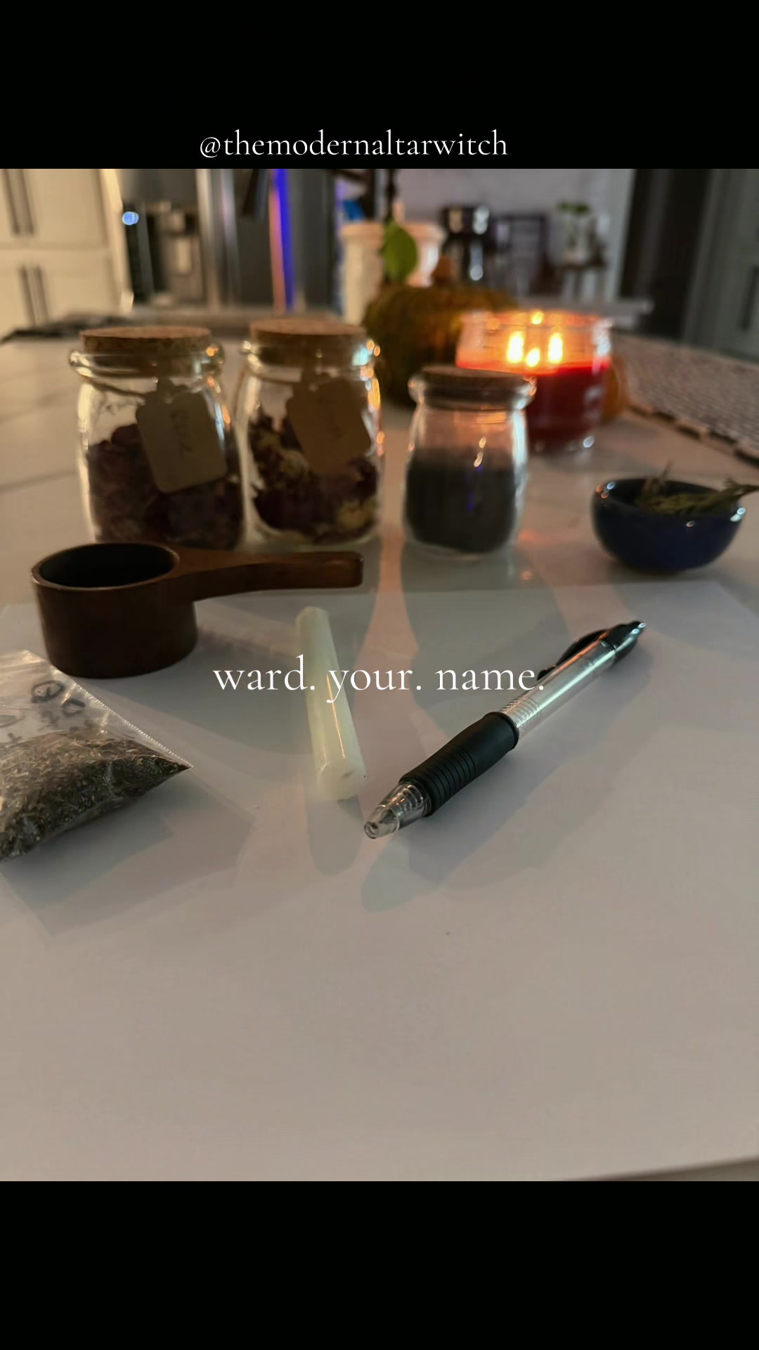 @themodernaltarwitch