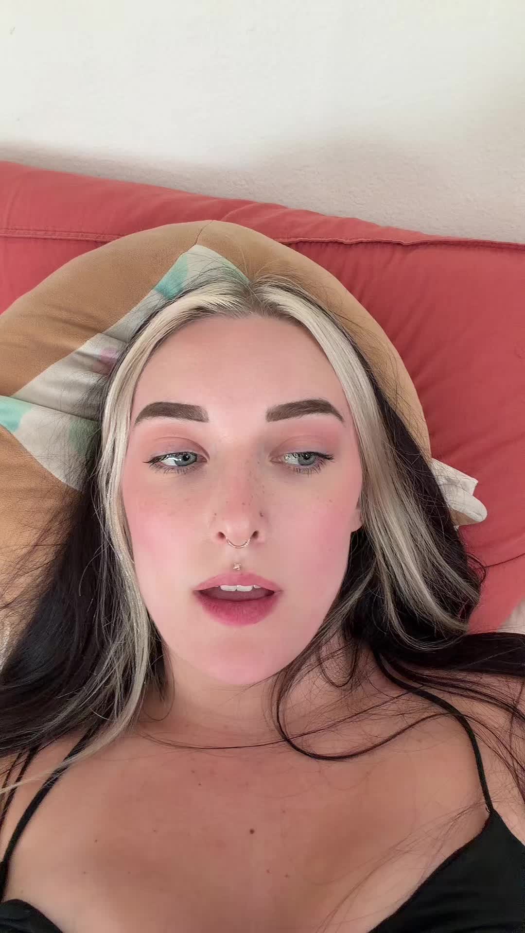 @laurelhoneyyy