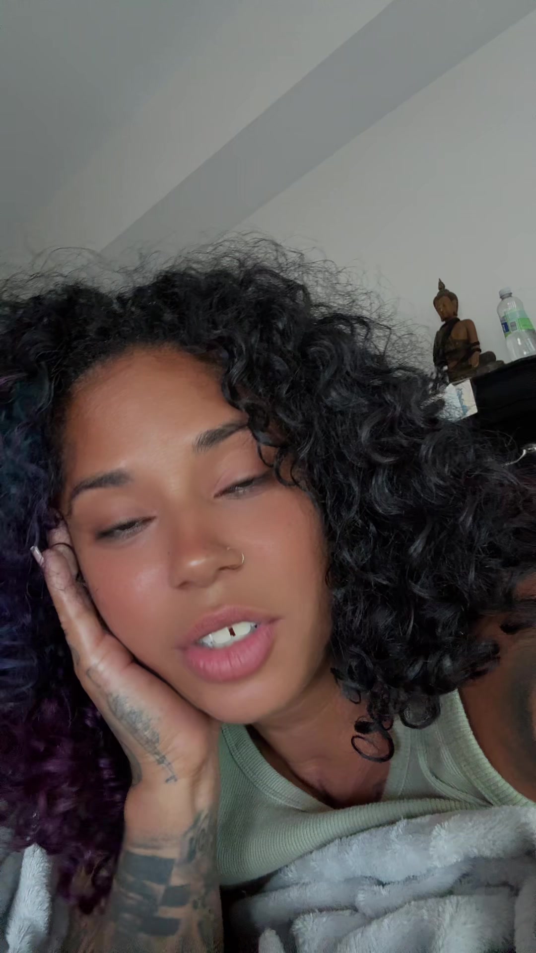 @ShhmoneyCurl