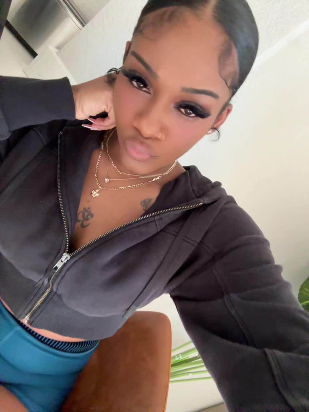 @yannamarieee🕷️.