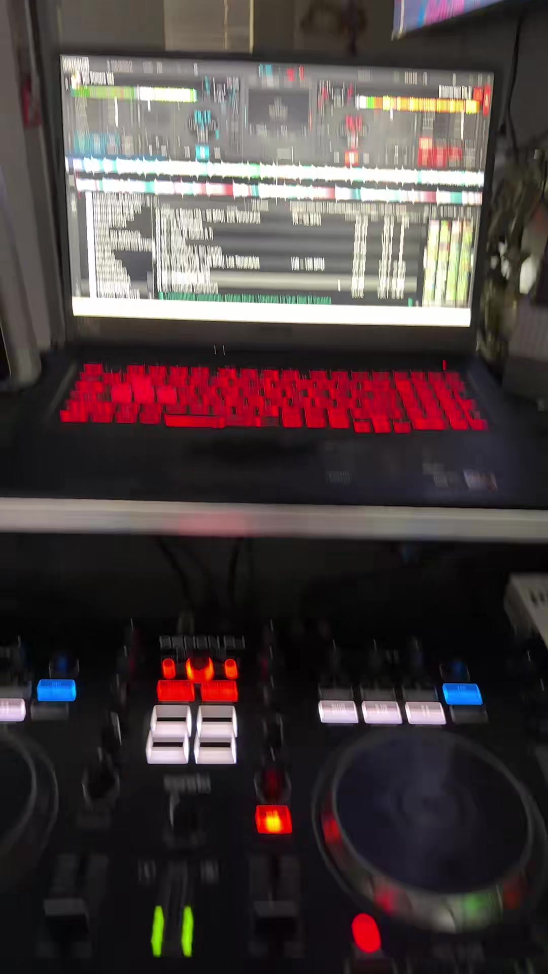 @Carlitos Dj 📀📀📀📀