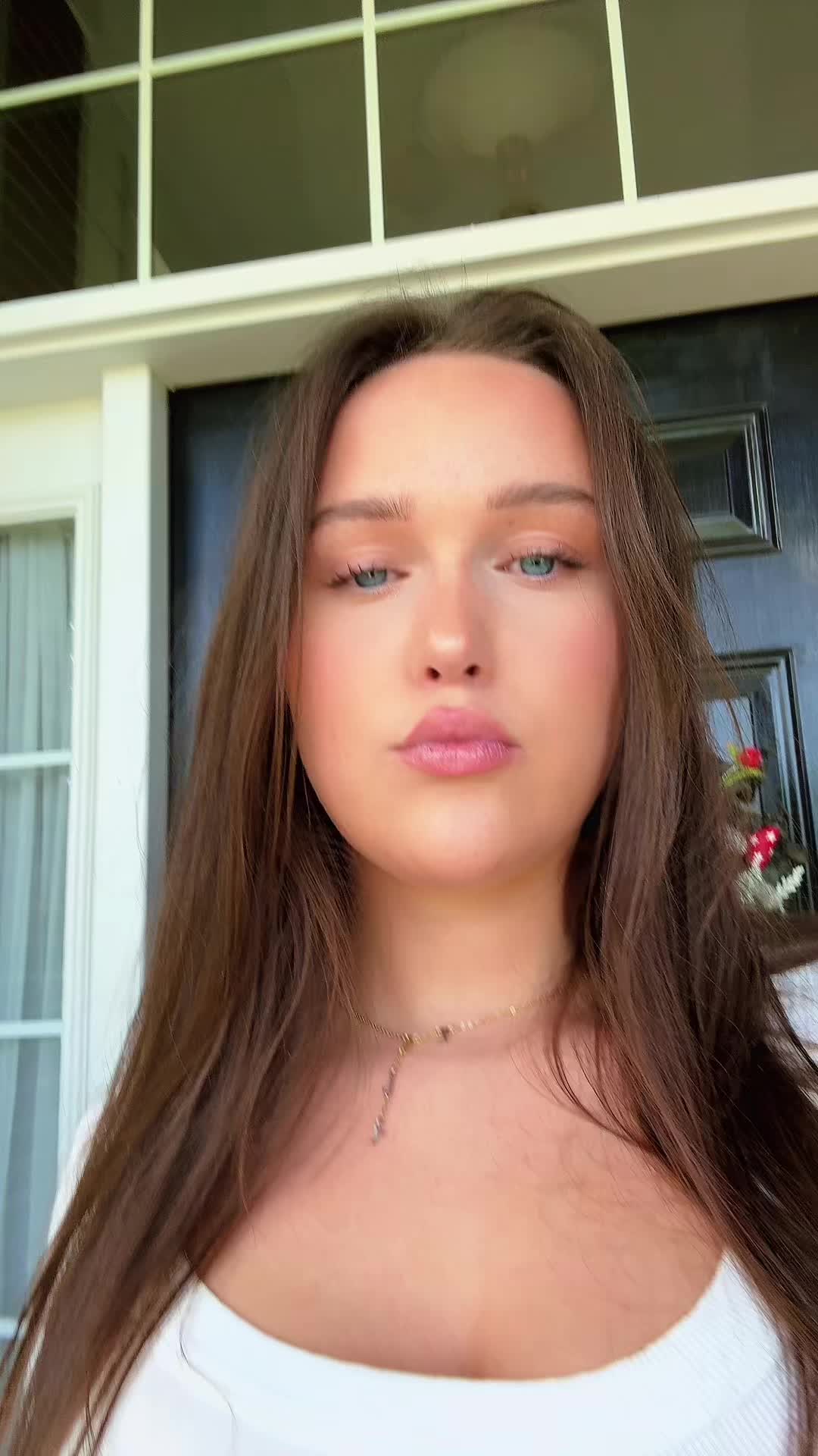 @lily