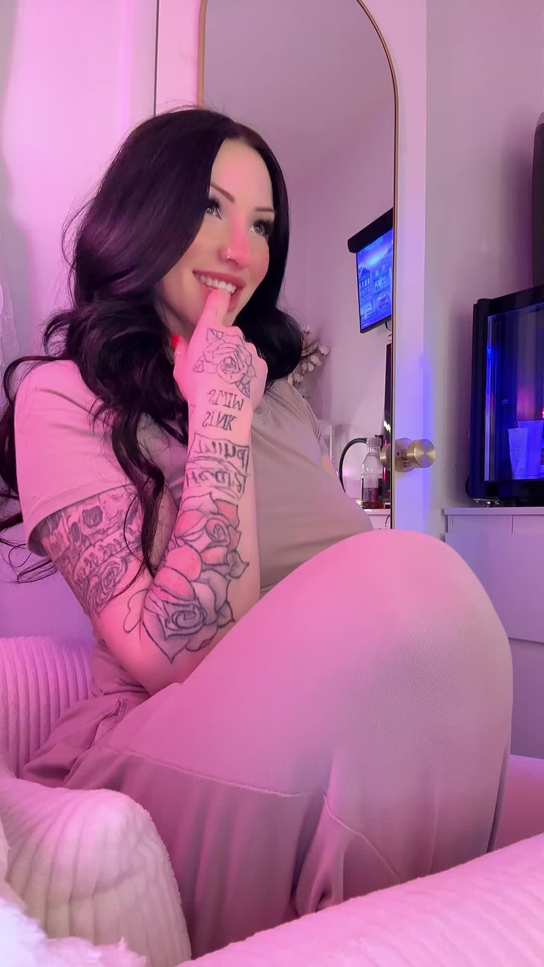 @vexxaxxo
