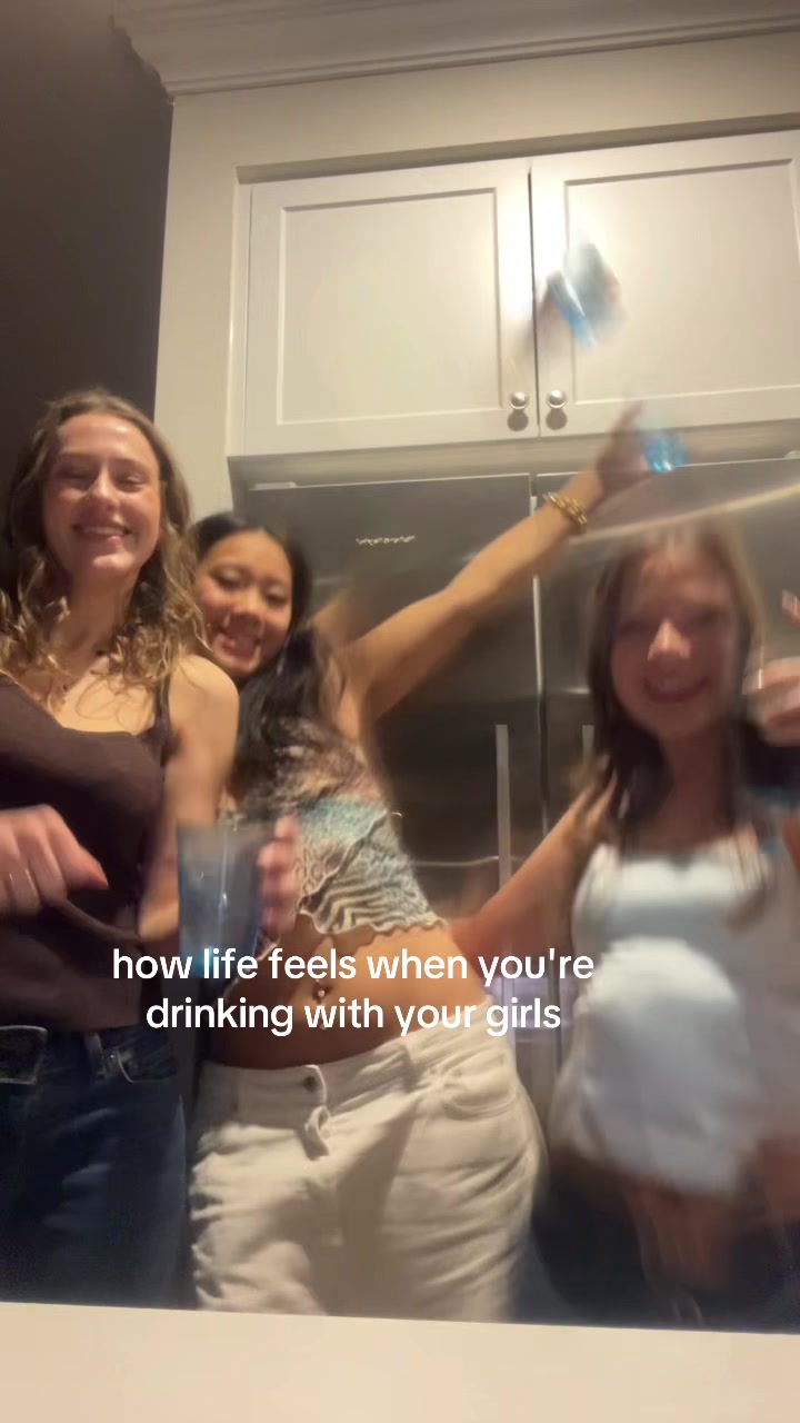 @issyissyyisssyyy