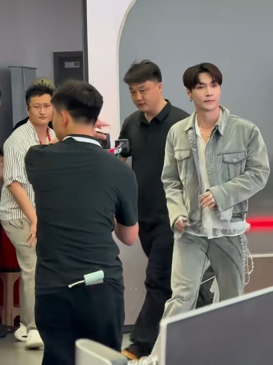 @ƶ𝗒𝗑corner