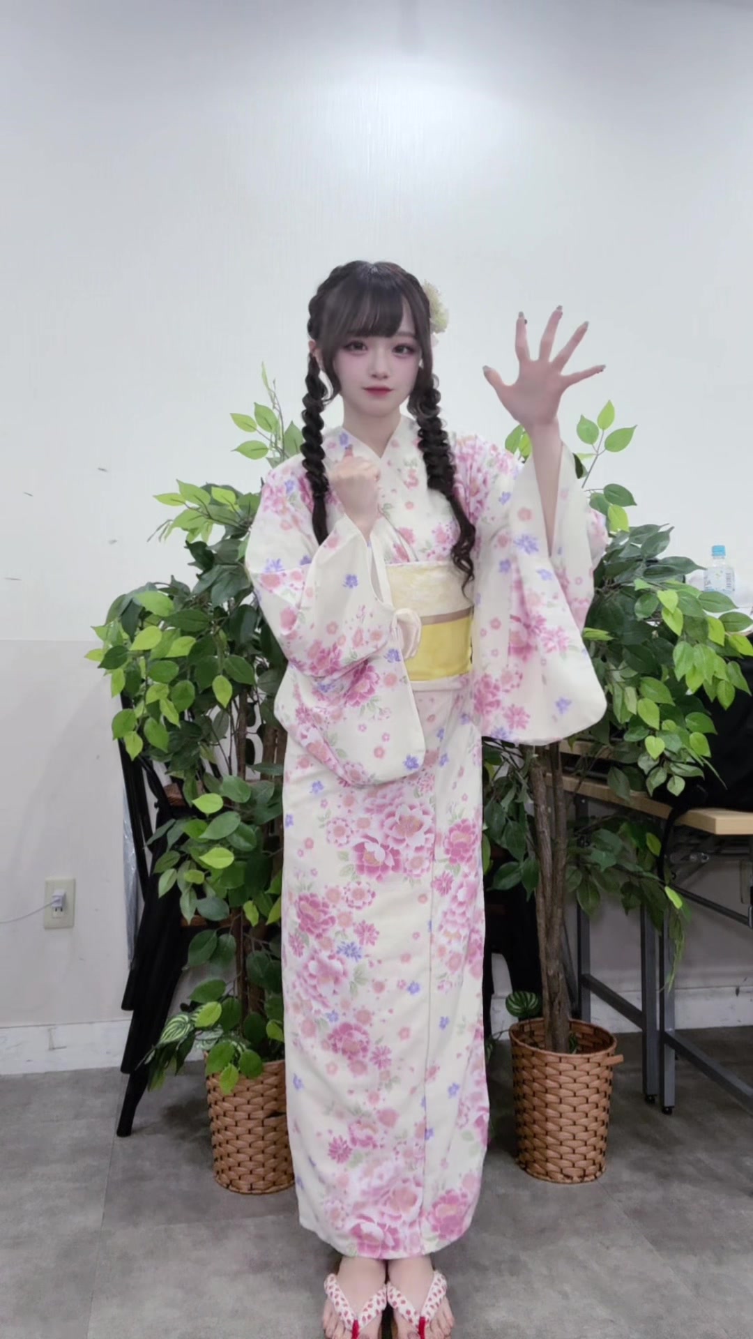 @にしのありさ