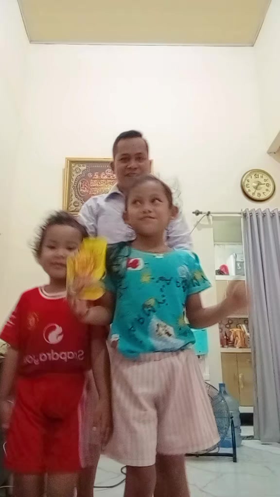 @Agus R, rachelle & jenny
