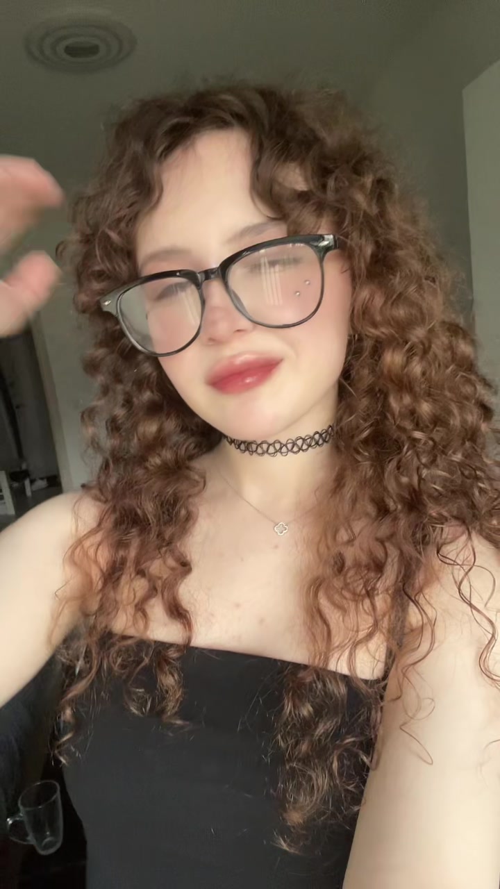 @curly