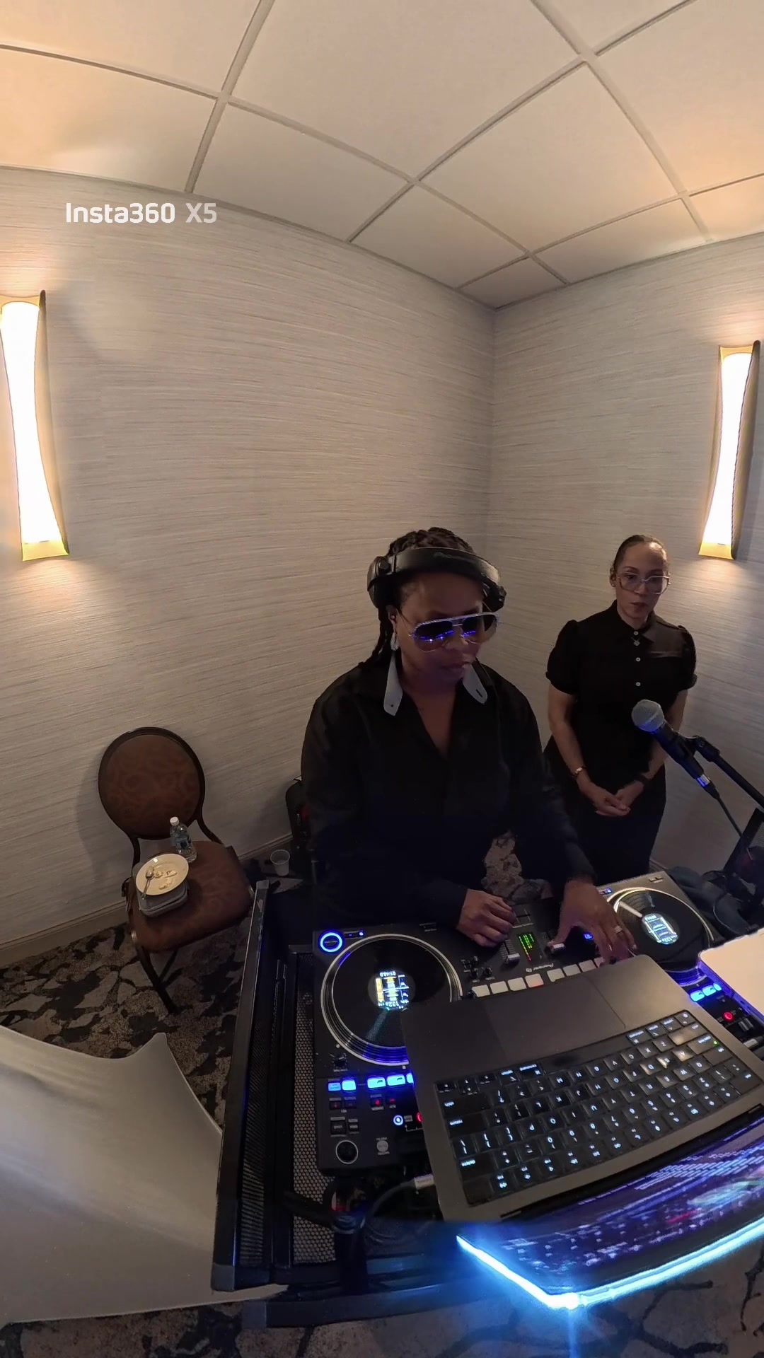 @DJShadez
