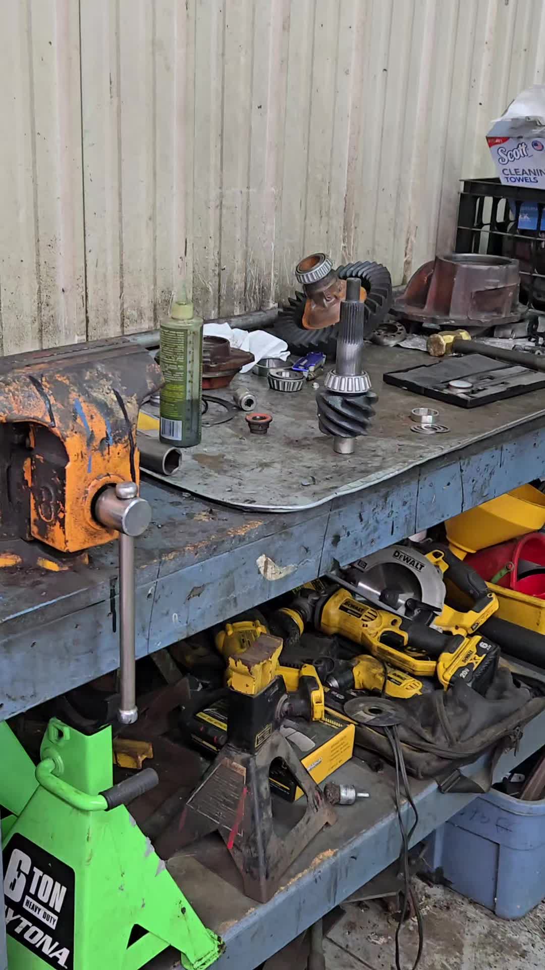 @Chad's Maintenance & repair
