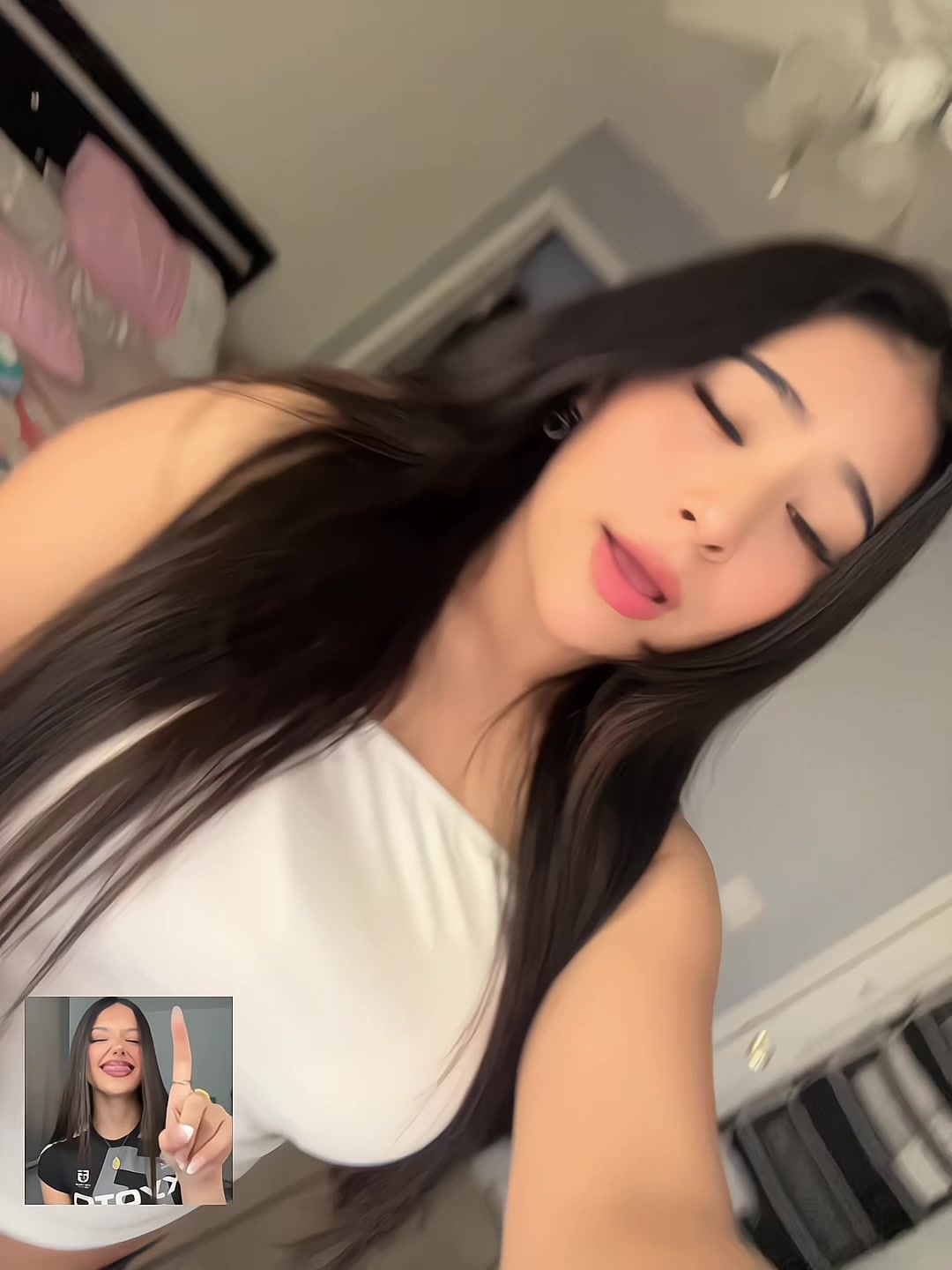 @𝒮ℋ𝒜ℛ𝒜𝒴🍬
