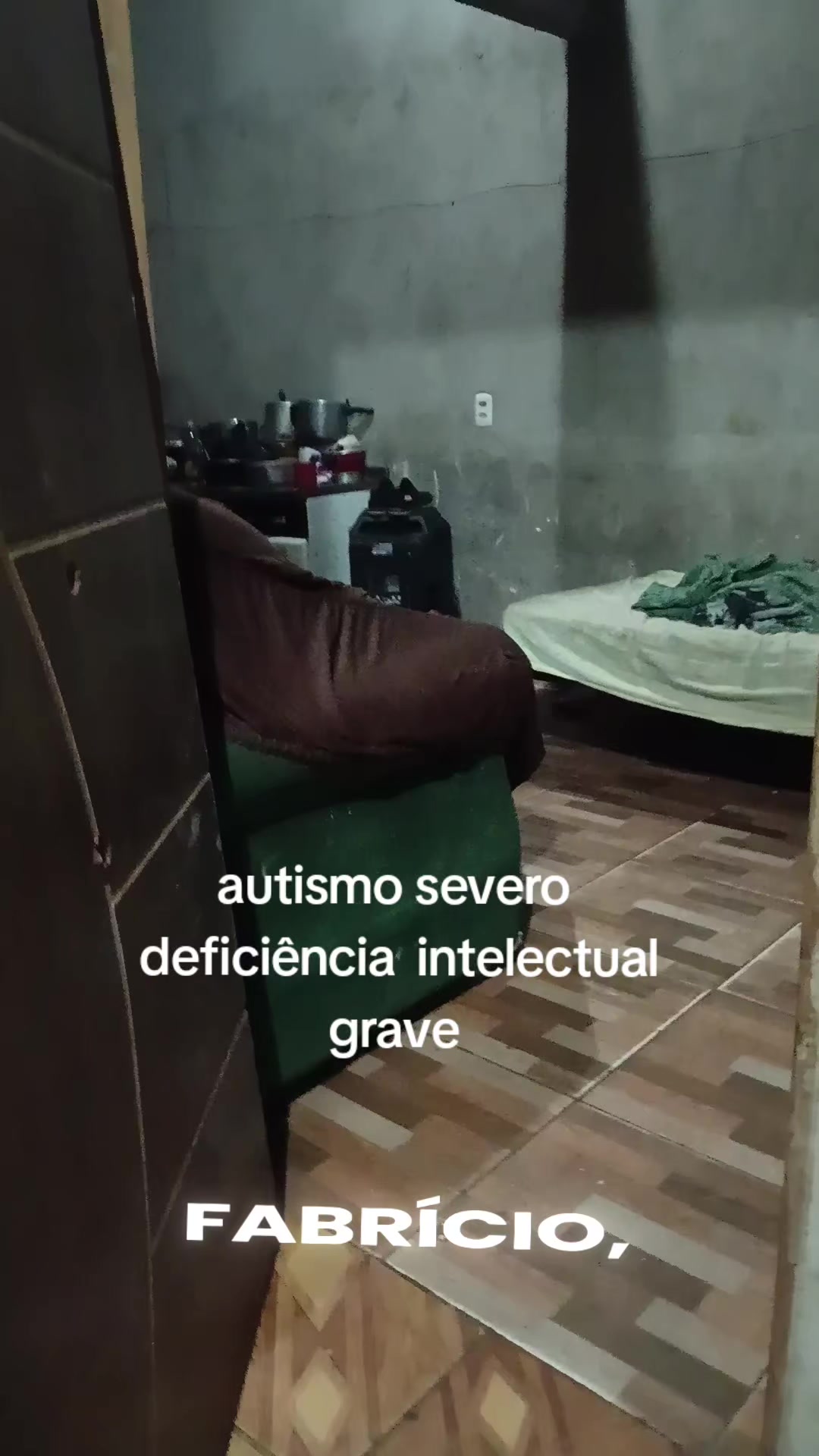 @Patr&iacute;cia m&atilde;e de 3 autistas