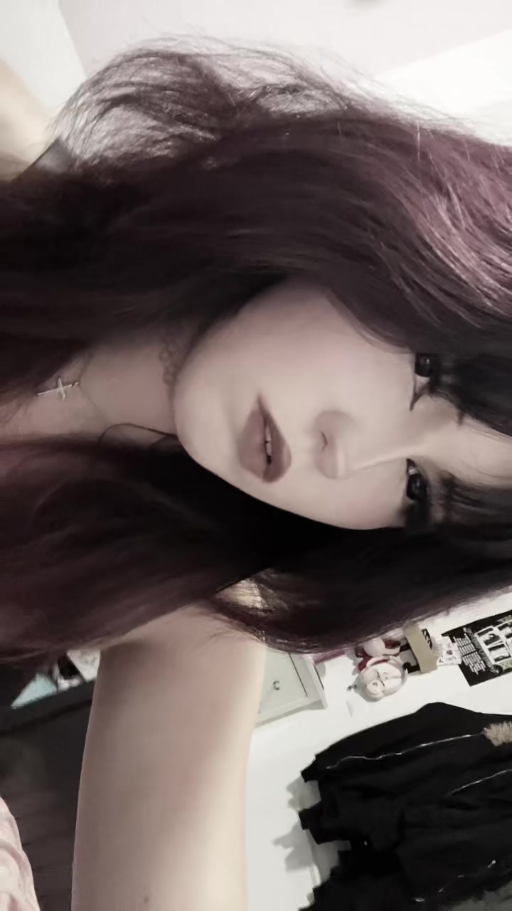 @Loulovescigarettes☭