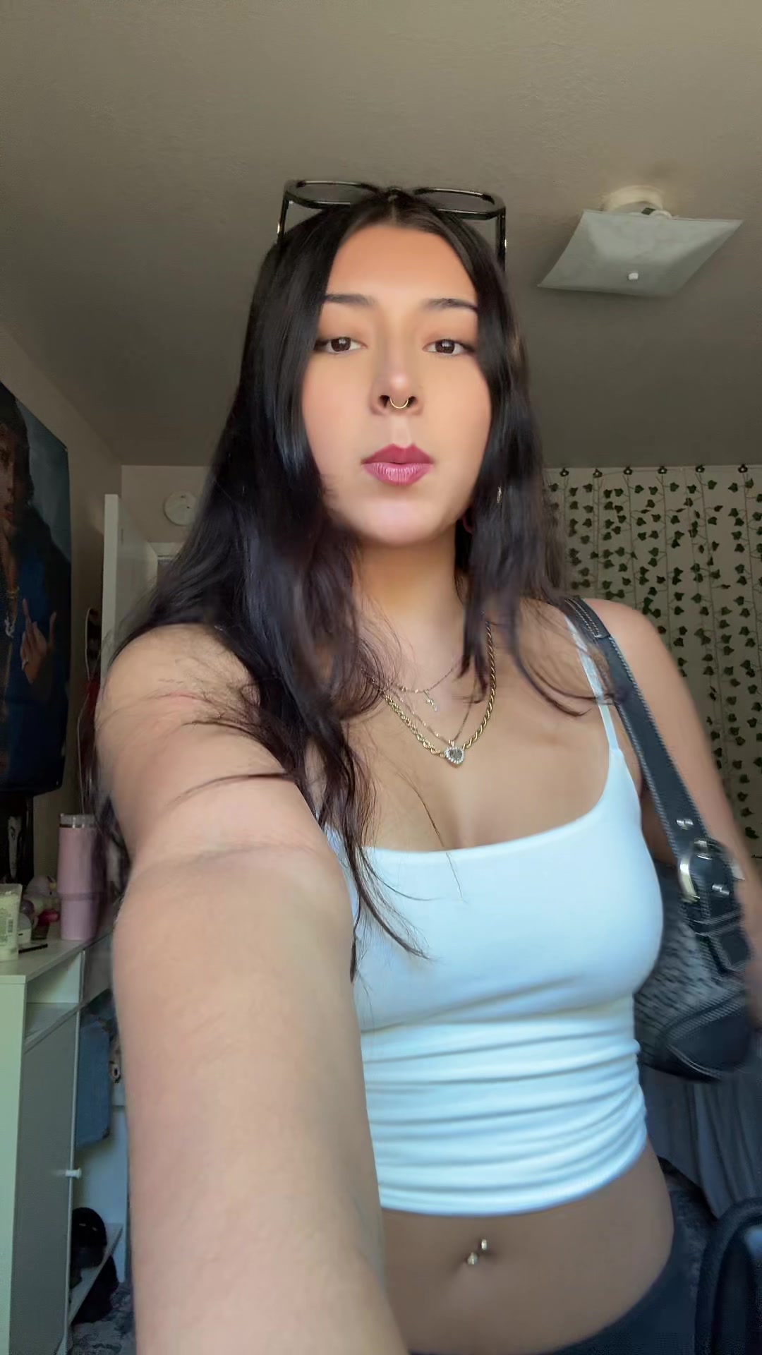 @🧟&zwj;♀️