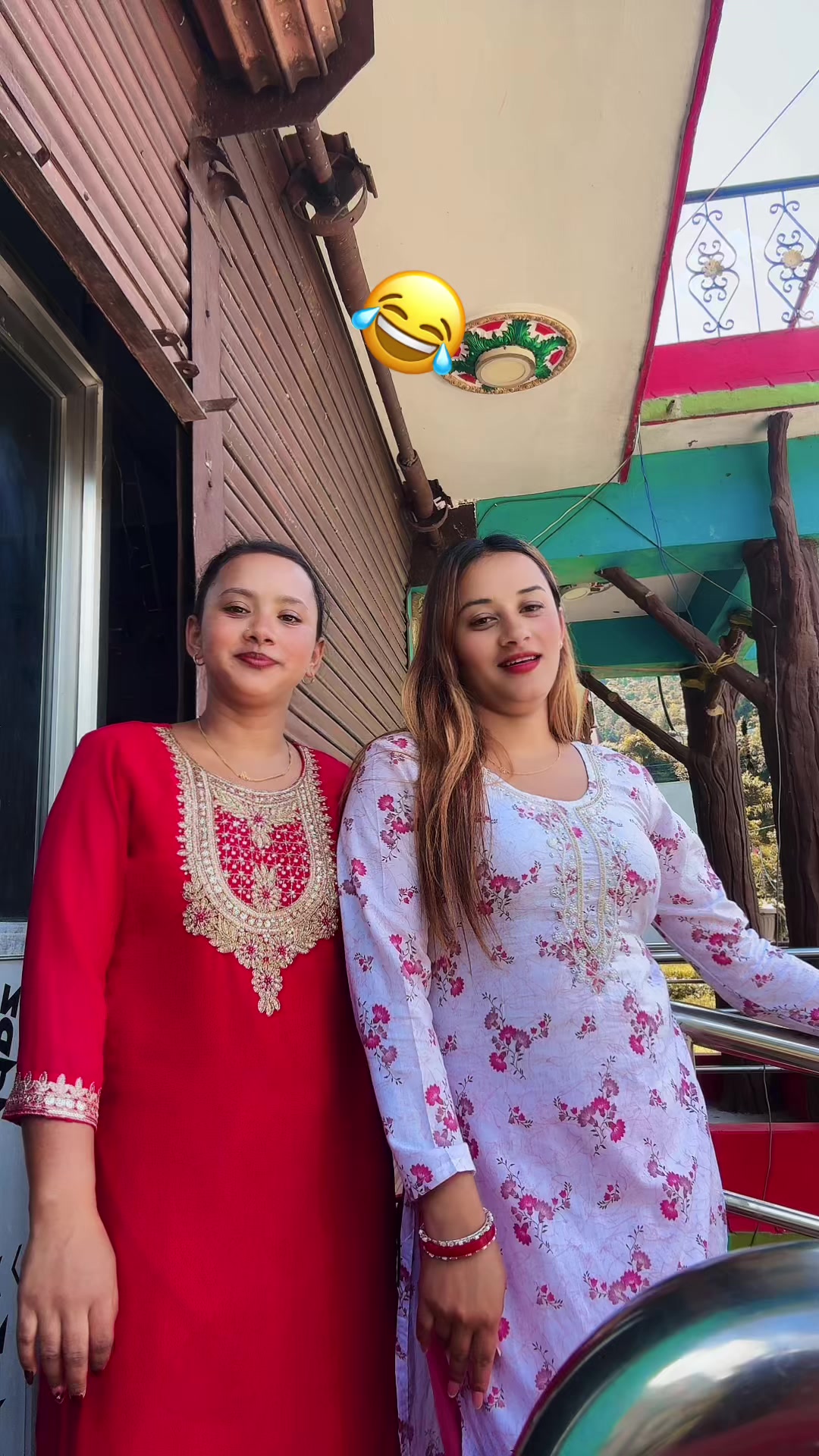 @RADIKA BHANDARI 🦋❤️