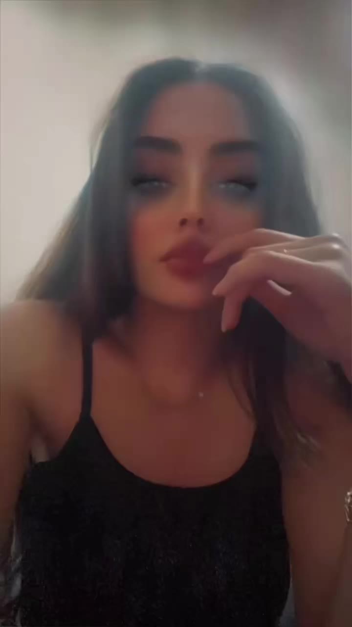 @ᏅᏌᎬᎬᏁ 👑 𝓓𝓞𝓓𝓔