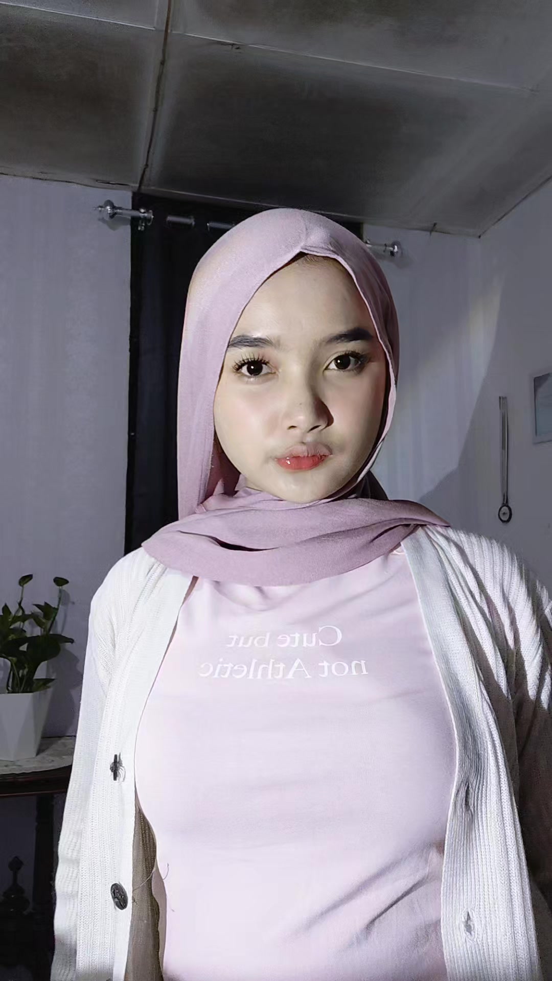 @Rr. Athaya