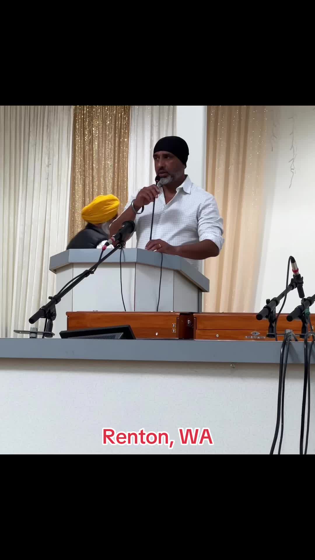 @ਖੰਡਾ ਜਾਂ ਤਿਰੰਗਾ