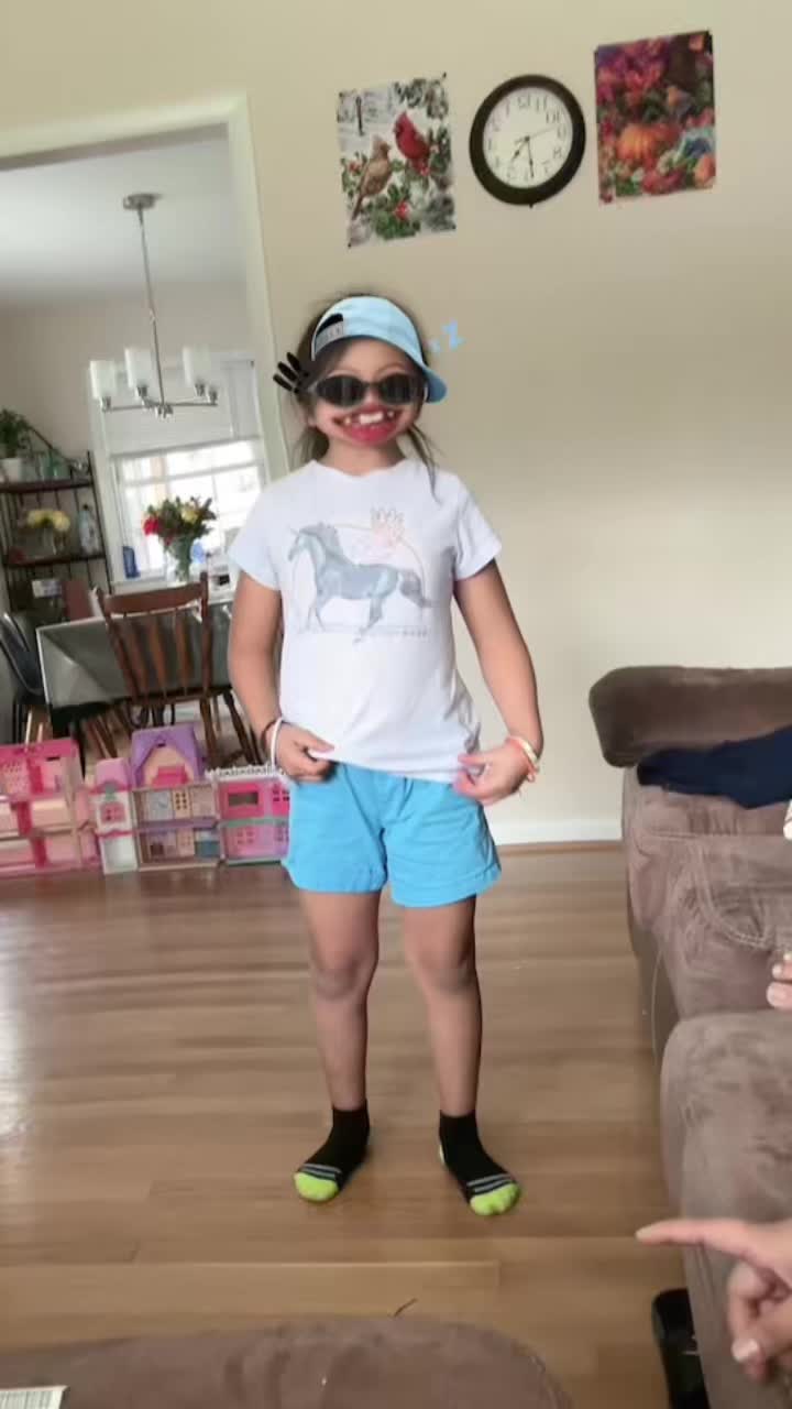 @Vanessa ✨️🦋
