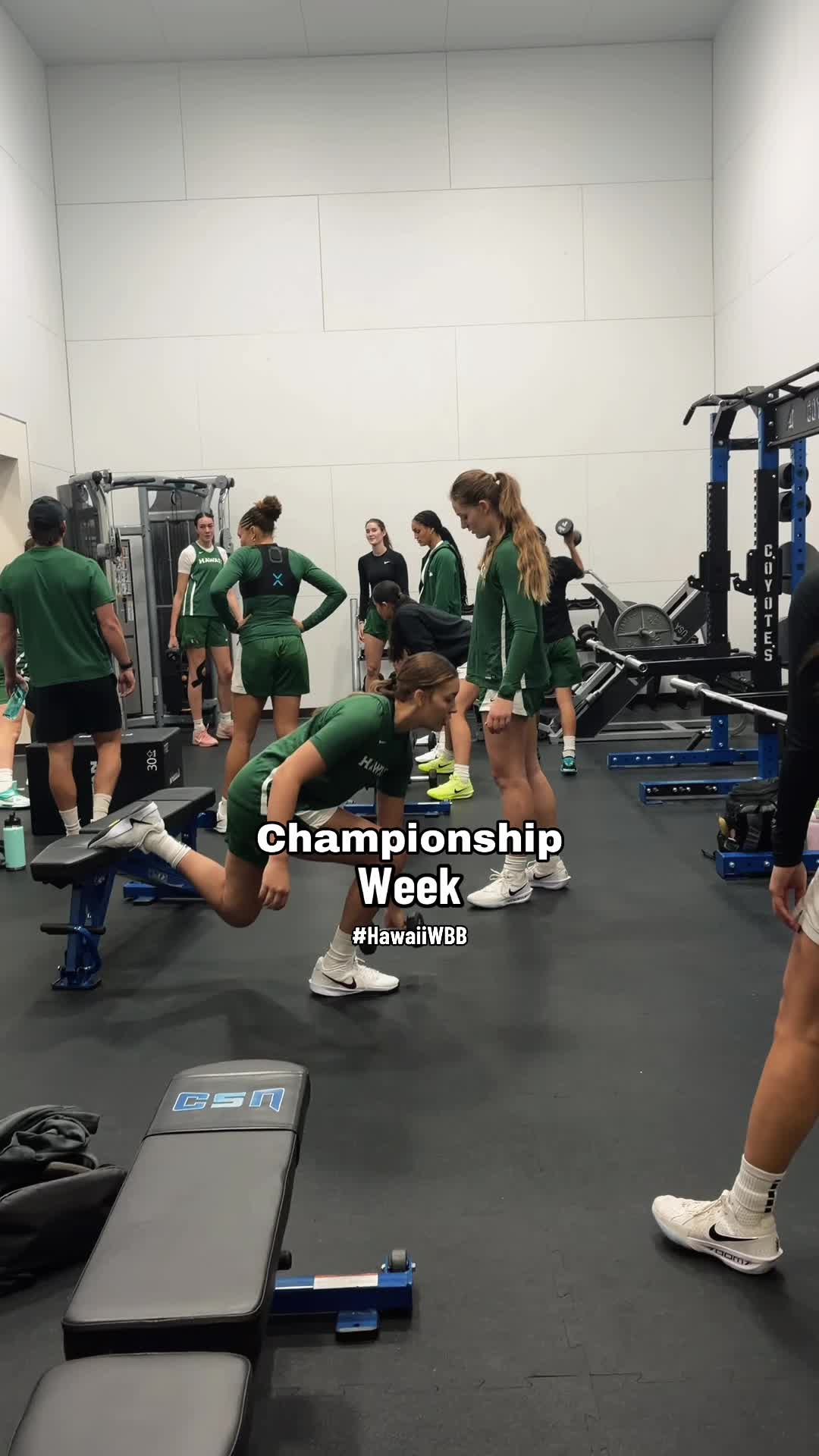 @Hawai’i | Moms in Sports