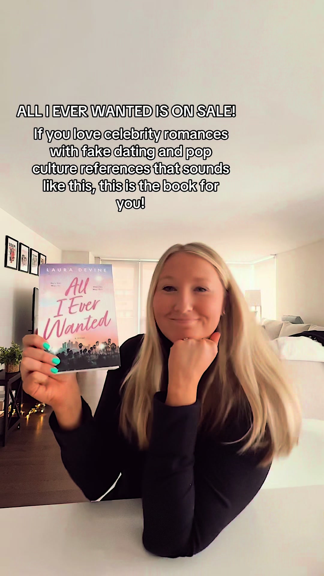 @Author Laura Devine ๐๐