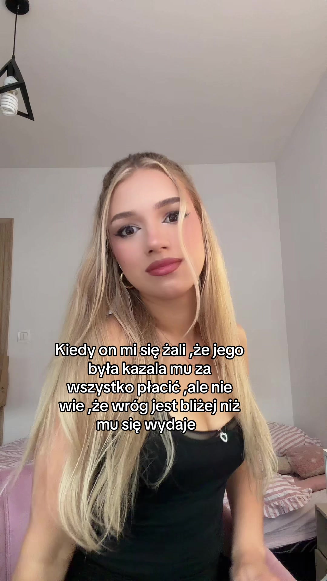 @skosia_