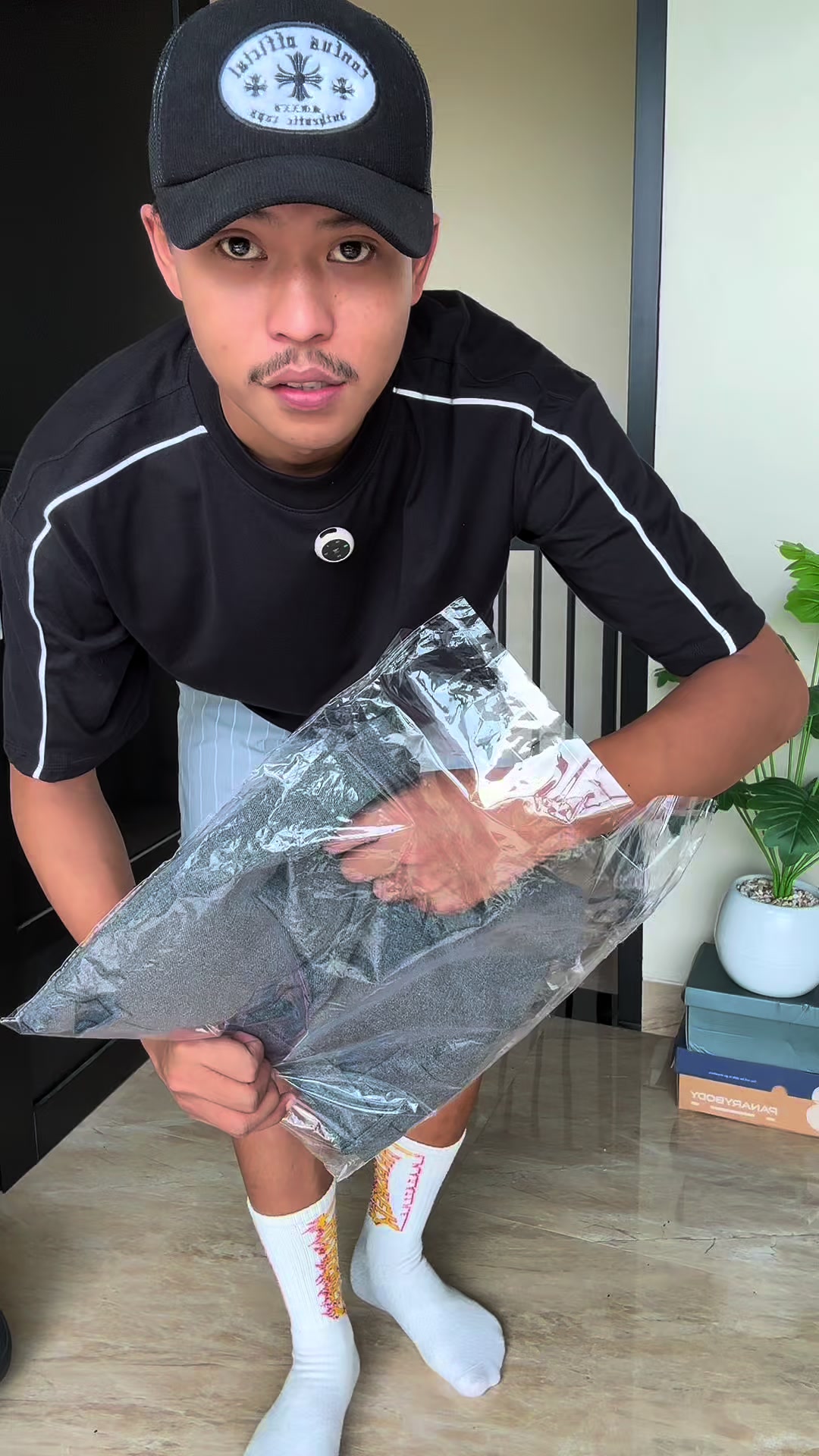 @𝘼𝙛𝙛𝙨𝙝𝙤𝙥_
