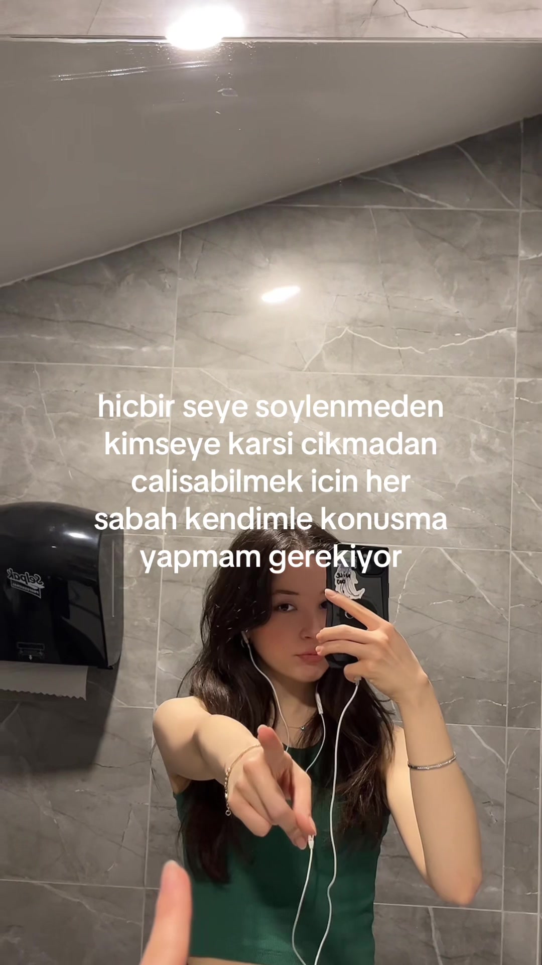 @𝖇𝖌𝖒