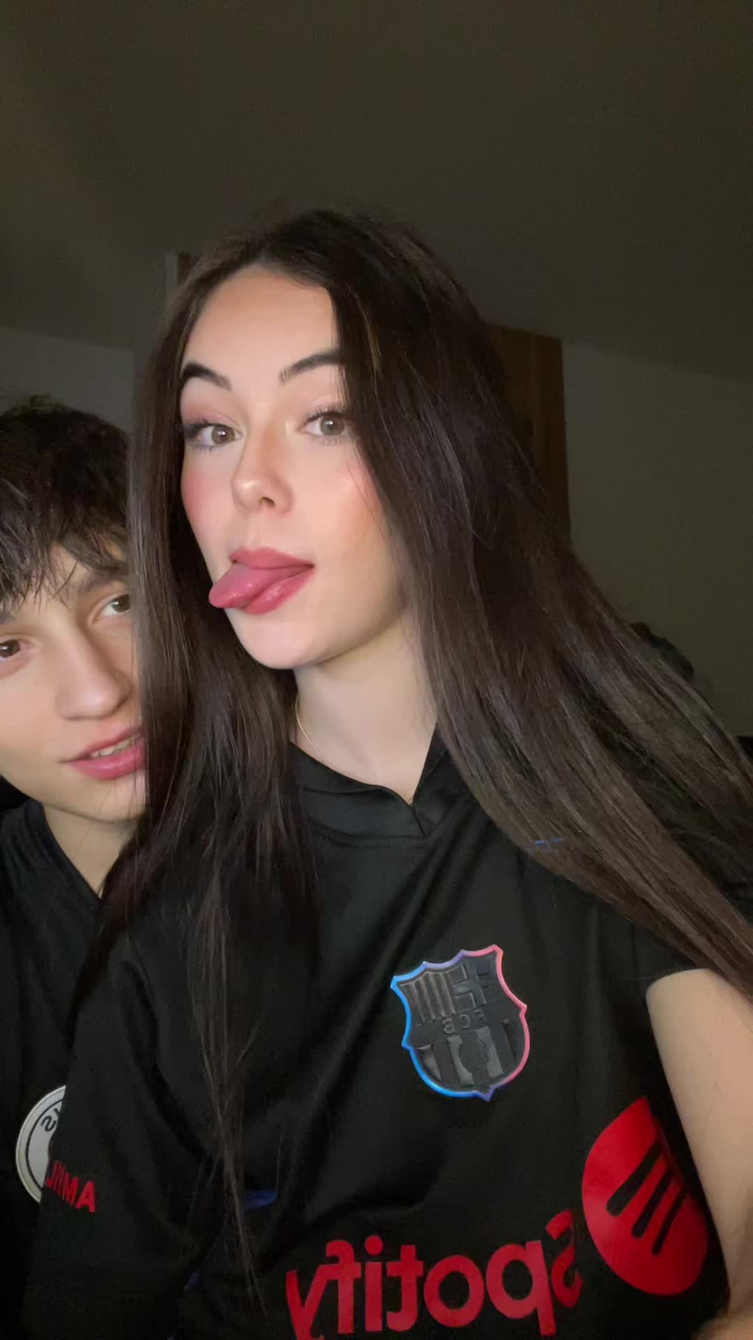 @𝘠𝘰𝘭𝘢𝘯𝘥𝘢 𝘛𝘰𝘳𝘯𝘦𝘭